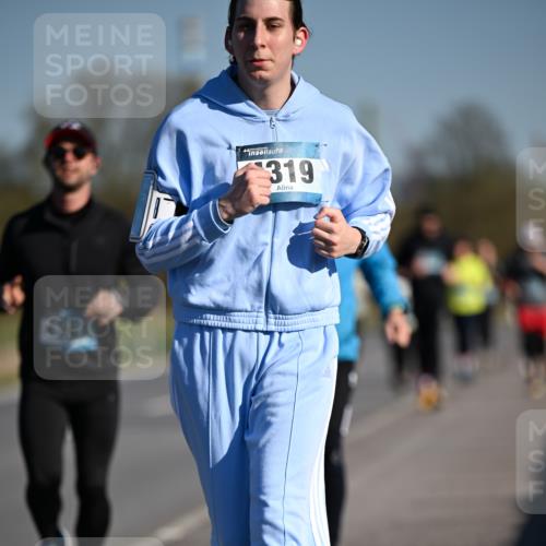 06.04.2025 - 44. Internationalen Wilhelmsburger Insellauf Dr. Thomas Lammeyer http://msf.ph/oto/7566095 06.04.2025 09:41:44 Laufen 4307, 319 meine-sportfotos.de