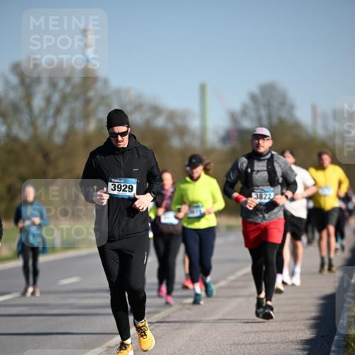 06.04.2025 - 44. Internationalen Wilhelmsburger Insellauf Dr. Thomas Lammeyer http://msf.ph/oto/7566134 06.04.2025 09:41:52 Laufen 3929, 3822 meine-sportfotos.de
