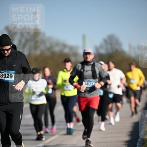06.04.2025 - 44. Internationalen Wilhelmsburger Insellauf Dr. Thomas Lammeyer http://msf.ph/oto/7566173 06.04.2025 09:41:54 Laufen 3929 meine-sportfotos.de