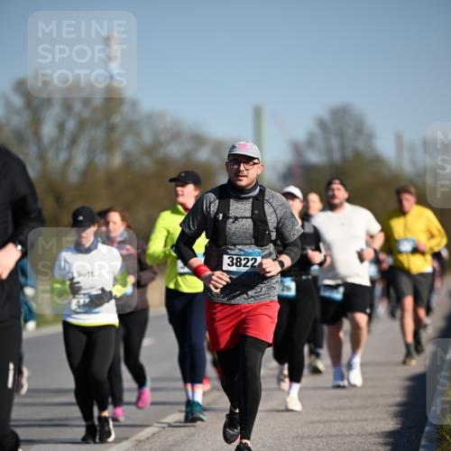06.04.2025 - 44. Internationalen Wilhelmsburger Insellauf Dr. Thomas Lammeyer http://msf.ph/oto/7566178 06.04.2025 09:41:55 Laufen 3822 meine-sportfotos.de