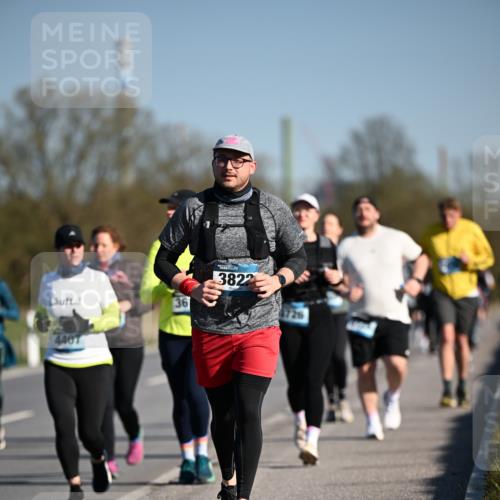 06.04.2025 - 44. Internationalen Wilhelmsburger Insellauf Dr. Thomas Lammeyer http://msf.ph/oto/7566191 06.04.2025 09:41:56 Laufen 36, 3822 meine-sportfotos.de