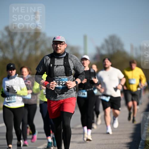06.04.2025 - 44. Internationalen Wilhelmsburger Insellauf Dr. Thomas Lammeyer http://msf.ph/oto/7566206 06.04.2025 09:41:56 Laufen 4407, 3822 meine-sportfotos.de