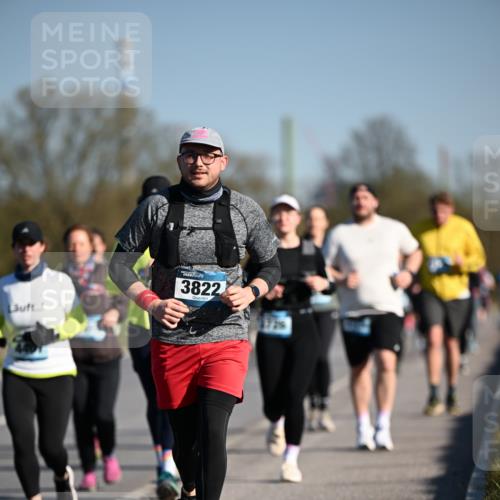 06.04.2025 - 44. Internationalen Wilhelmsburger Insellauf Dr. Thomas Lammeyer http://msf.ph/oto/7566208 06.04.2025 09:41:57 Laufen 3822 meine-sportfotos.de