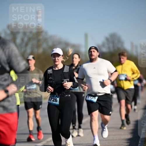 06.04.2025 - 44. Internationalen Wilhelmsburger Insellauf Dr. Thomas Lammeyer http://msf.ph/oto/7566237 06.04.2025 09:41:59 Laufen 3726, 725 meine-sportfotos.de