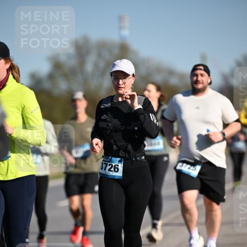 06.04.2025 - 44. Internationalen Wilhelmsburger Insellauf Dr. Thomas Lammeyer http://msf.ph/oto/7566255 06.04.2025 09:42:00 Laufen 3726 meine-sportfotos.de
