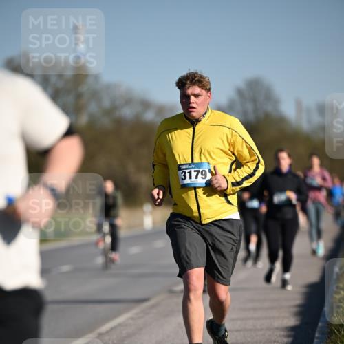 06.04.2025 - 44. Internationalen Wilhelmsburger Insellauf Dr. Thomas Lammeyer http://msf.ph/oto/7566317 06.04.2025 09:42:04 Laufen 3179 meine-sportfotos.de