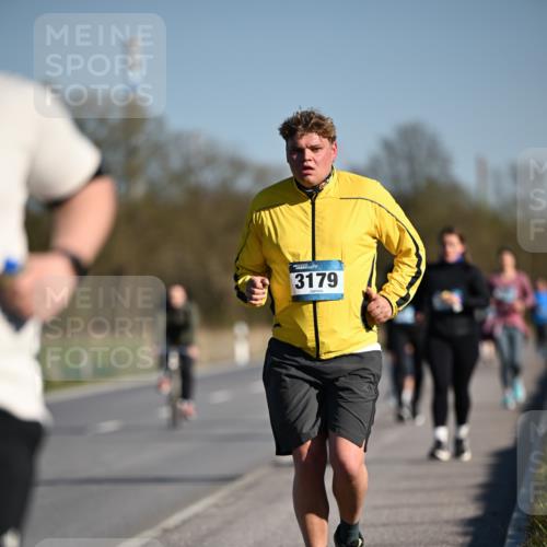 06.04.2025 - 44. Internationalen Wilhelmsburger Insellauf Dr. Thomas Lammeyer http://msf.ph/oto/7566320 06.04.2025 09:42:04 Laufen 3179 meine-sportfotos.de