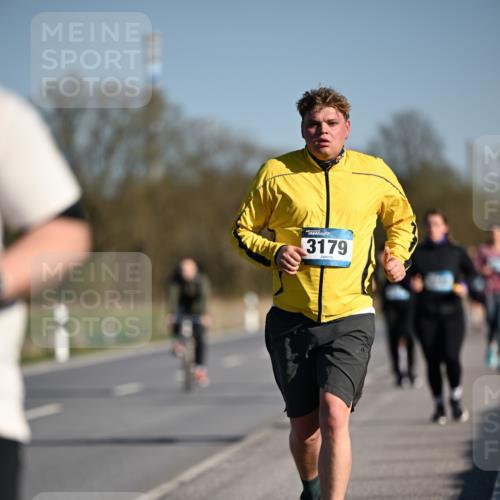 06.04.2025 - 44. Internationalen Wilhelmsburger Insellauf Dr. Thomas Lammeyer http://msf.ph/oto/7566324 06.04.2025 09:42:05 Laufen 3179 meine-sportfotos.de