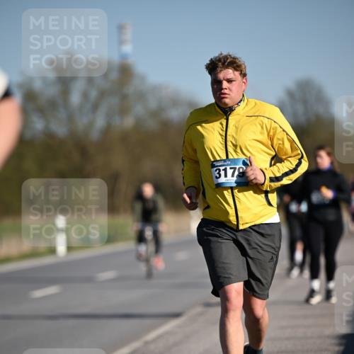 06.04.2025 - 44. Internationalen Wilhelmsburger Insellauf Dr. Thomas Lammeyer http://msf.ph/oto/7566332 06.04.2025 09:42:05 Laufen 3179 meine-sportfotos.de