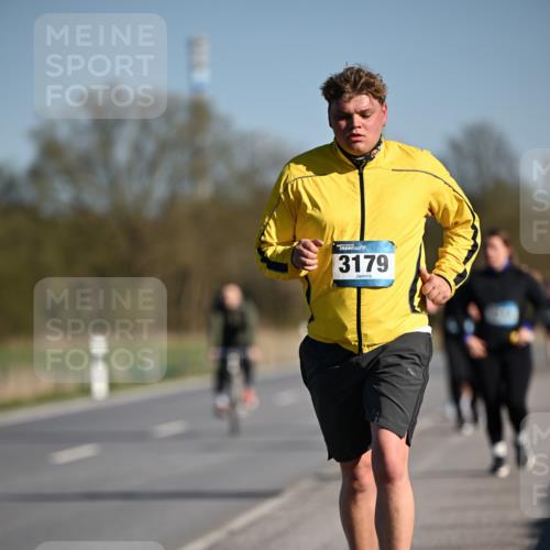 06.04.2025 - 44. Internationalen Wilhelmsburger Insellauf Dr. Thomas Lammeyer http://msf.ph/oto/7566337 06.04.2025 09:42:05 Laufen 3179 meine-sportfotos.de