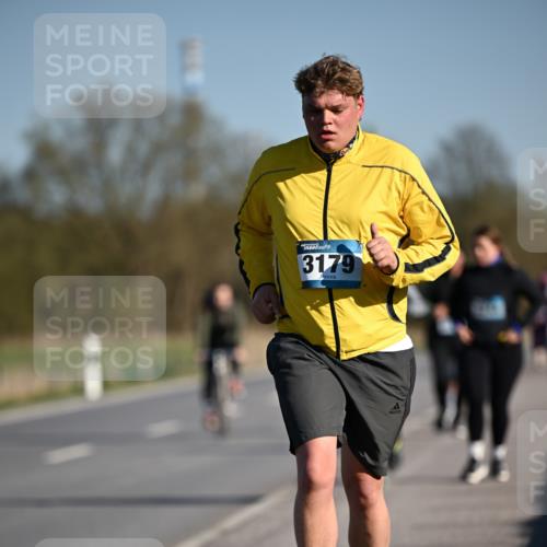 06.04.2025 - 44. Internationalen Wilhelmsburger Insellauf Dr. Thomas Lammeyer http://msf.ph/oto/7566345 06.04.2025 09:42:06 Laufen 3179 meine-sportfotos.de