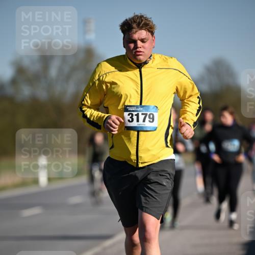 06.04.2025 - 44. Internationalen Wilhelmsburger Insellauf Dr. Thomas Lammeyer http://msf.ph/oto/7566355 06.04.2025 09:42:06 Laufen 3179 meine-sportfotos.de
