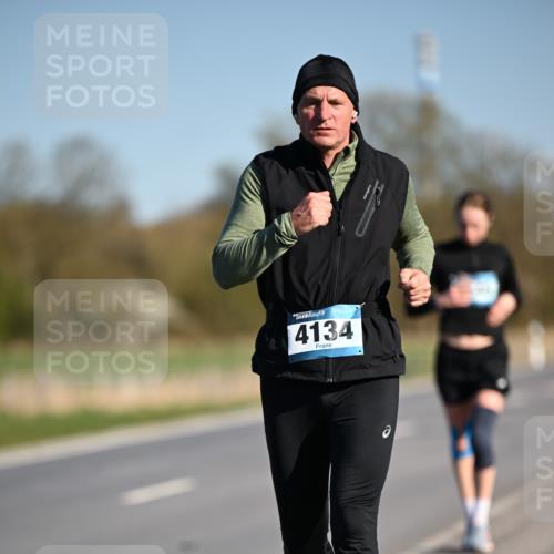 06.04.2025 - 44. Internationalen Wilhelmsburger Insellauf Dr. Thomas Lammeyer http://msf.ph/oto/7566467 06.04.2025 09:42:17 Laufen 4134 meine-sportfotos.de
