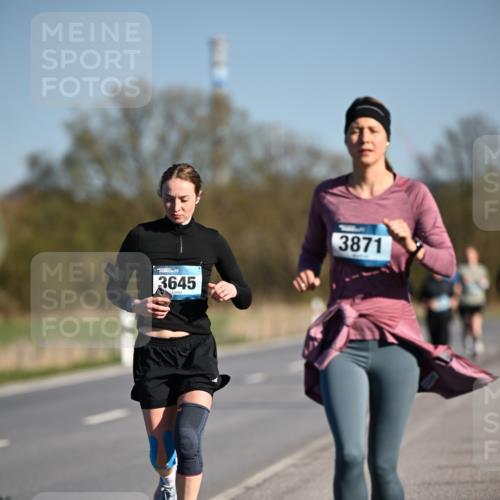 06.04.2025 - 44. Internationalen Wilhelmsburger Insellauf Dr. Thomas Lammeyer http://msf.ph/oto/7566479 06.04.2025 09:42:18 Laufen 3645, 3871 meine-sportfotos.de