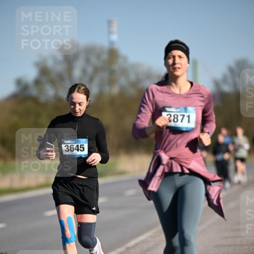 06.04.2025 - 44. Internationalen Wilhelmsburger Insellauf Dr. Thomas Lammeyer http://msf.ph/oto/7566483 06.04.2025 09:42:19 Laufen 3645, 2871 meine-sportfotos.de