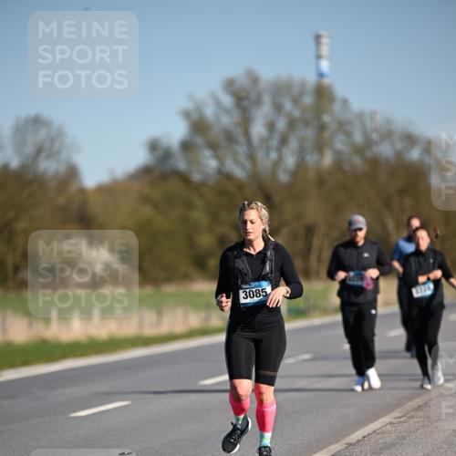 06.04.2025 - 44. Internationalen Wilhelmsburger Insellauf Dr. Thomas Lammeyer http://msf.ph/oto/7566507 06.04.2025 09:42:27 Laufen 3085, 3220 meine-sportfotos.de