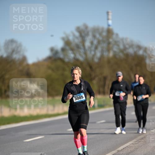 06.04.2025 - 44. Internationalen Wilhelmsburger Insellauf Dr. Thomas Lammeyer http://msf.ph/oto/7566515 06.04.2025 09:42:27 Laufen 3085 meine-sportfotos.de