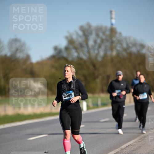 06.04.2025 - 44. Internationalen Wilhelmsburger Insellauf Dr. Thomas Lammeyer http://msf.ph/oto/7566524 06.04.2025 09:42:28 Laufen 3085 meine-sportfotos.de
