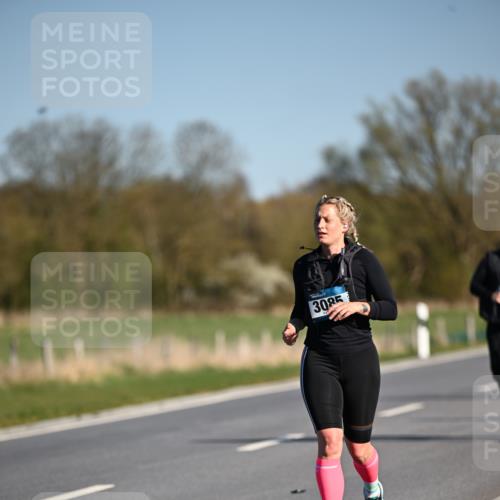 06.04.2025 - 44. Internationalen Wilhelmsburger Insellauf Dr. Thomas Lammeyer http://msf.ph/oto/7566536 06.04.2025 09:42:28 Laufen 3085 meine-sportfotos.de