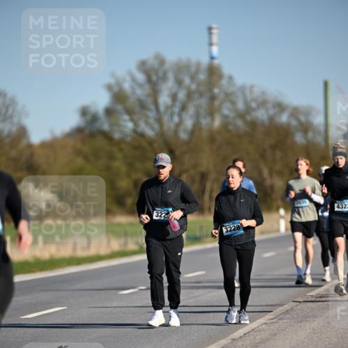 06.04.2025 - 44. Internationalen Wilhelmsburger Insellauf Dr. Thomas Lammeyer http://msf.ph/oto/7566553 06.04.2025 09:42:30 Laufen 322, 3228, 4323 meine-sportfotos.de