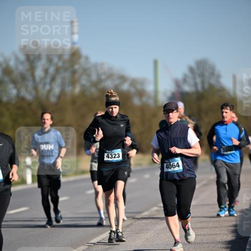06.04.2025 - 44. Internationalen Wilhelmsburger Insellauf Dr. Thomas Lammeyer http://msf.ph/oto/7566600 06.04.2025 09:42:34 Laufen 4323, 3860, 4064 meine-sportfotos.de