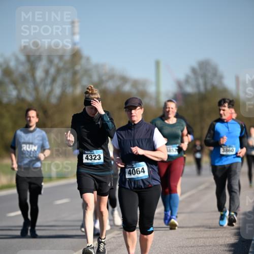 06.04.2025 - 44. Internationalen Wilhelmsburger Insellauf Dr. Thomas Lammeyer http://msf.ph/oto/7566617 06.04.2025 09:42:35 Laufen 4323, 4064, 1857, 3860 meine-sportfotos.de