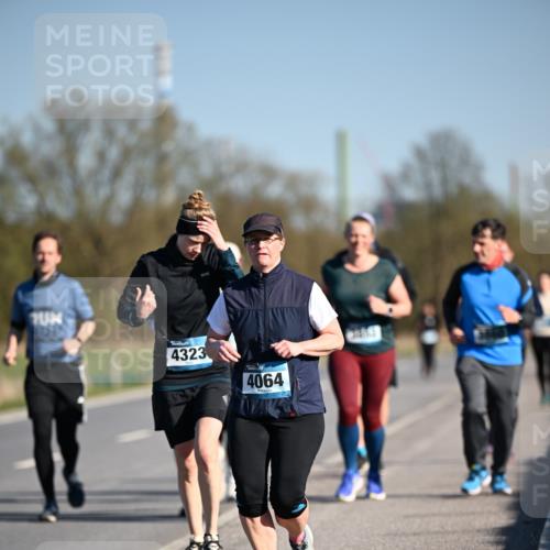 06.04.2025 - 44. Internationalen Wilhelmsburger Insellauf Dr. Thomas Lammeyer http://msf.ph/oto/7566622 06.04.2025 09:42:35 Laufen 4323, 4064 meine-sportfotos.de