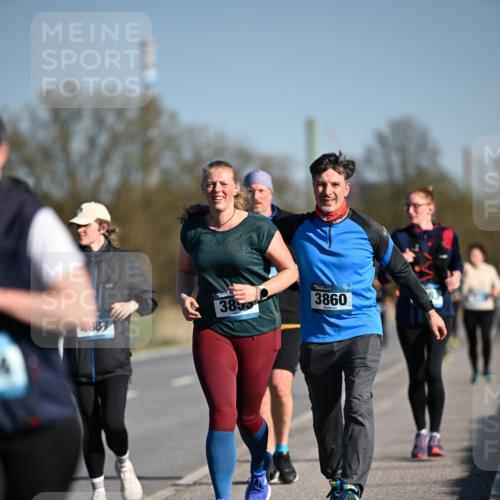06.04.2025 - 44. Internationalen Wilhelmsburger Insellauf Dr. Thomas Lammeyer http://msf.ph/oto/7566665 06.04.2025 09:42:39 Laufen 3855, 3860, 8 meine-sportfotos.de