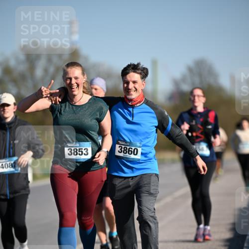 06.04.2025 - 44. Internationalen Wilhelmsburger Insellauf Dr. Thomas Lammeyer http://msf.ph/oto/7566693 06.04.2025 09:42:40 Laufen 4087, 3853, 3860 meine-sportfotos.de