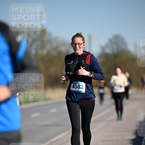 06.04.2025 - 44. Internationalen Wilhelmsburger Insellauf Dr. Thomas Lammeyer http://msf.ph/oto/7566721 06.04.2025 09:42:44 Laufen 4583 meine-sportfotos.de