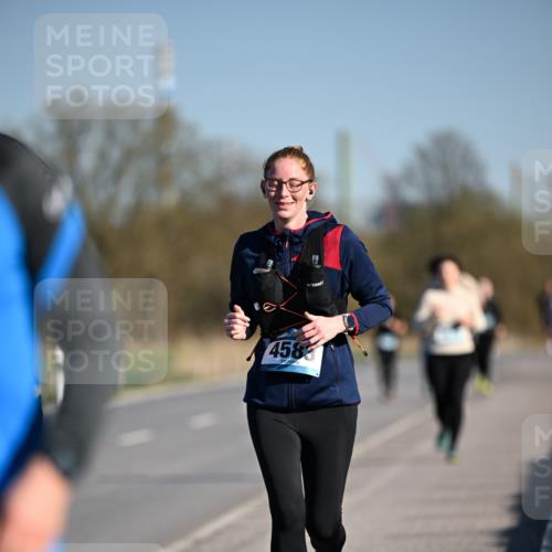 06.04.2025 - 44. Internationalen Wilhelmsburger Insellauf Dr. Thomas Lammeyer http://msf.ph/oto/7566723 06.04.2025 09:42:44 Laufen 458 meine-sportfotos.de
