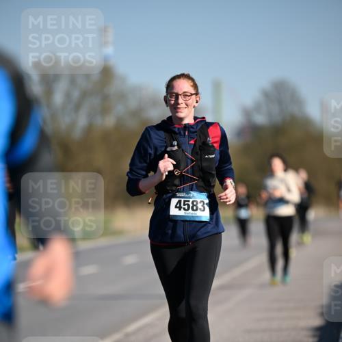 06.04.2025 - 44. Internationalen Wilhelmsburger Insellauf Dr. Thomas Lammeyer http://msf.ph/oto/7566729 06.04.2025 09:42:44 Laufen 4583 meine-sportfotos.de