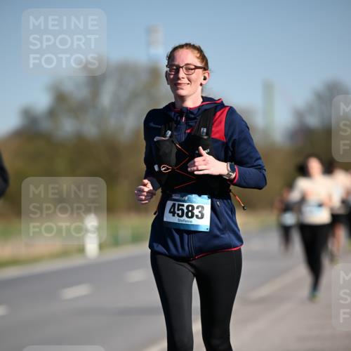 06.04.2025 - 44. Internationalen Wilhelmsburger Insellauf Dr. Thomas Lammeyer http://msf.ph/oto/7566747 06.04.2025 09:42:45 Laufen 4583 meine-sportfotos.de