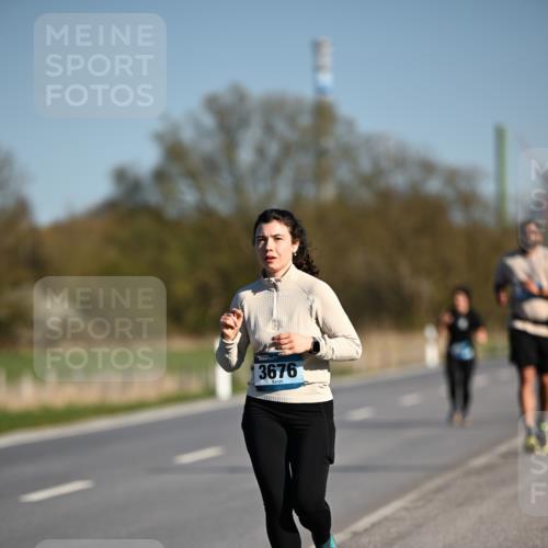 06.04.2025 - 44. Internationalen Wilhelmsburger Insellauf Dr. Thomas Lammeyer http://msf.ph/oto/7566756 06.04.2025 09:42:51 Laufen 3676 meine-sportfotos.de