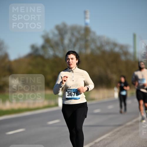 06.04.2025 - 44. Internationalen Wilhelmsburger Insellauf Dr. Thomas Lammeyer http://msf.ph/oto/7566759 06.04.2025 09:42:51 Laufen 3676 meine-sportfotos.de