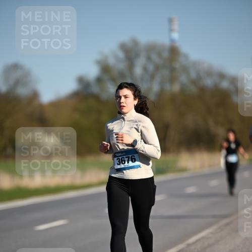 06.04.2025 - 44. Internationalen Wilhelmsburger Insellauf Dr. Thomas Lammeyer http://msf.ph/oto/7566767 06.04.2025 09:42:52 Laufen 3676 meine-sportfotos.de