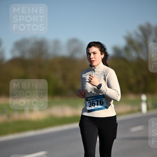 06.04.2025 - 44. Internationalen Wilhelmsburger Insellauf Dr. Thomas Lammeyer http://msf.ph/oto/7566790 06.04.2025 09:42:53 Laufen 3676 meine-sportfotos.de