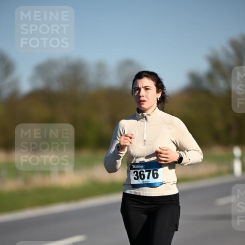 06.04.2025 - 44. Internationalen Wilhelmsburger Insellauf Dr. Thomas Lammeyer http://msf.ph/oto/7566795 06.04.2025 09:42:53 Laufen 3676 meine-sportfotos.de