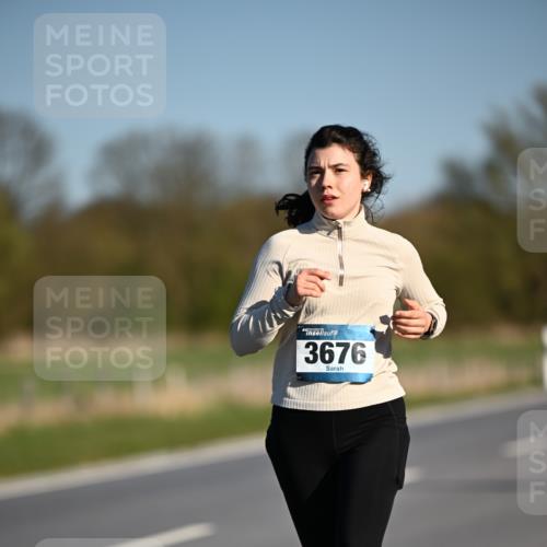 06.04.2025 - 44. Internationalen Wilhelmsburger Insellauf Dr. Thomas Lammeyer http://msf.ph/oto/7566797 06.04.2025 09:42:54 Laufen 3676 meine-sportfotos.de