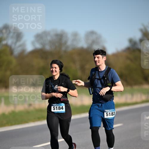 06.04.2025 - 44. Internationalen Wilhelmsburger Insellauf Dr. Thomas Lammeyer http://msf.ph/oto/7566864 06.04.2025 09:43:06 Laufen 5184, 5183 meine-sportfotos.de