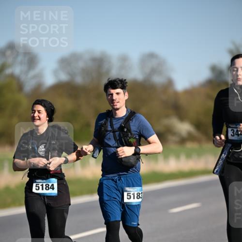 06.04.2025 - 44. Internationalen Wilhelmsburger Insellauf Dr. Thomas Lammeyer http://msf.ph/oto/7566878 06.04.2025 09:43:06 Laufen 5184, 5183, 342 meine-sportfotos.de