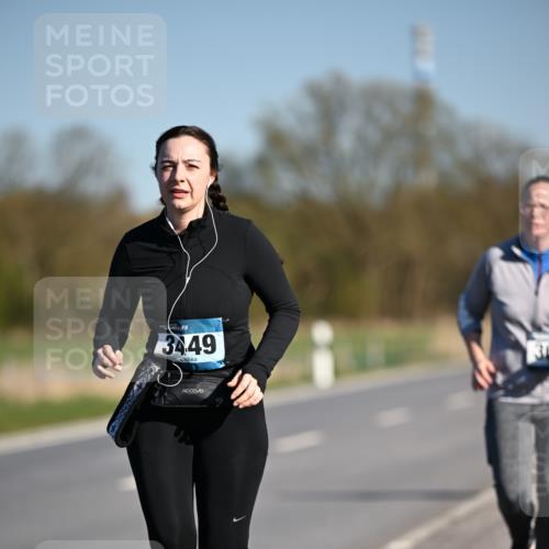 06.04.2025 - 44. Internationalen Wilhelmsburger Insellauf Dr. Thomas Lammeyer http://msf.ph/oto/7566883 06.04.2025 09:43:07 Laufen 34, 49, 31 meine-sportfotos.de