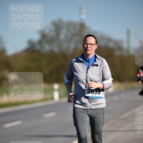 06.04.2025 - 44. Internationalen Wilhelmsburger Insellauf Dr. Thomas Lammeyer http://msf.ph/oto/7566891 06.04.2025 09:43:09 Laufen 3639 meine-sportfotos.de
