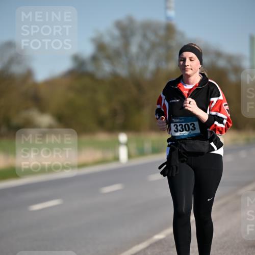 06.04.2025 - 44. Internationalen Wilhelmsburger Insellauf Dr. Thomas Lammeyer http://msf.ph/oto/7566906 06.04.2025 09:43:13 Laufen 3303 meine-sportfotos.de