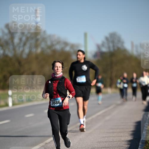 06.04.2025 - 44. Internationalen Wilhelmsburger Insellauf Dr. Thomas Lammeyer http://msf.ph/oto/7566936 06.04.2025 09:43:23 Laufen 3686 meine-sportfotos.de
