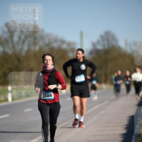06.04.2025 - 44. Internationalen Wilhelmsburger Insellauf Dr. Thomas Lammeyer http://msf.ph/oto/7566946 06.04.2025 09:43:23 Laufen 3686 meine-sportfotos.de