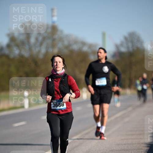 06.04.2025 - 44. Internationalen Wilhelmsburger Insellauf Dr. Thomas Lammeyer http://msf.ph/oto/7566959 06.04.2025 09:43:24 Laufen 3686 meine-sportfotos.de