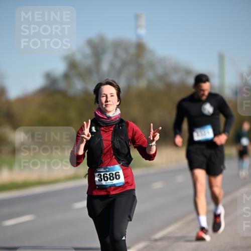06.04.2025 - 44. Internationalen Wilhelmsburger Insellauf Dr. Thomas Lammeyer http://msf.ph/oto/7566978 06.04.2025 09:43:25 Laufen 3686 meine-sportfotos.de