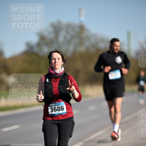 06.04.2025 - 44. Internationalen Wilhelmsburger Insellauf Dr. Thomas Lammeyer http://msf.ph/oto/7566983 06.04.2025 09:43:25 Laufen 3686 meine-sportfotos.de
