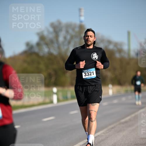 06.04.2025 - 44. Internationalen Wilhelmsburger Insellauf Dr. Thomas Lammeyer http://msf.ph/oto/7566988 06.04.2025 09:43:27 Laufen 3321 meine-sportfotos.de